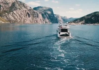 priv cruise film v001.00 01 59 03.Still004 - Crociera di 24 ore nel Lysefjord o nel Ryfylke - Private Cruise